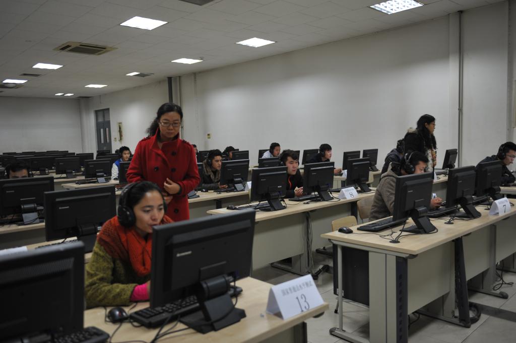 http://www.tute.edu.cn/_mediafile/tute01/2015/11/17/1t480585cq.jpg